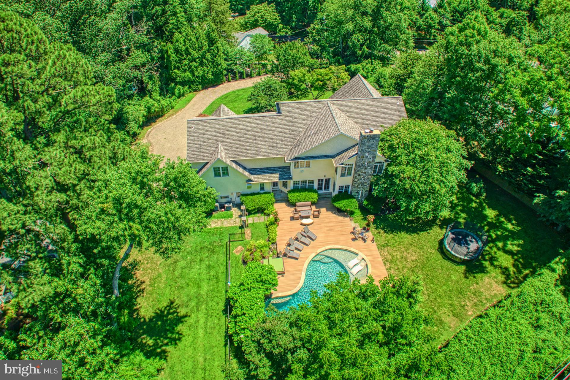 211 Norwood Road Annapolis, MD 21401 - Photo 67 of 94 an aerial view of a house with swimming pool and garden