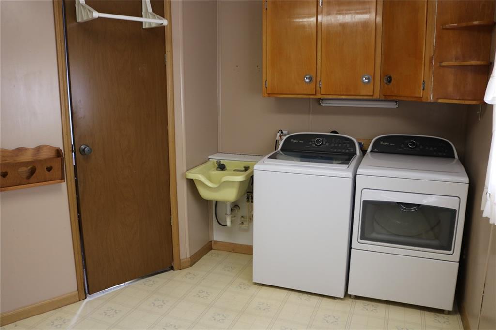 344 Castle Road Washington, PA 15301 - Photo 8 of 11 Gallery Image 8