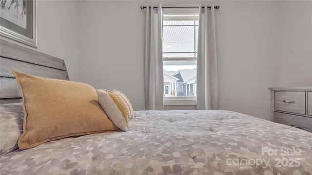 $289,900 | 1508 28th Street Lane Southeast, Hickory, NC 28602