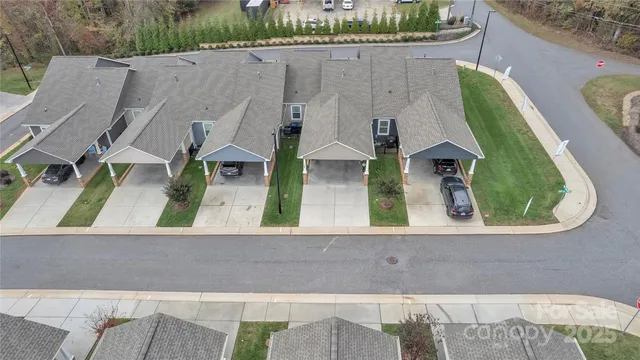 $289,900 | 1508 28th Street Lane Southeast, Hickory, NC 28602