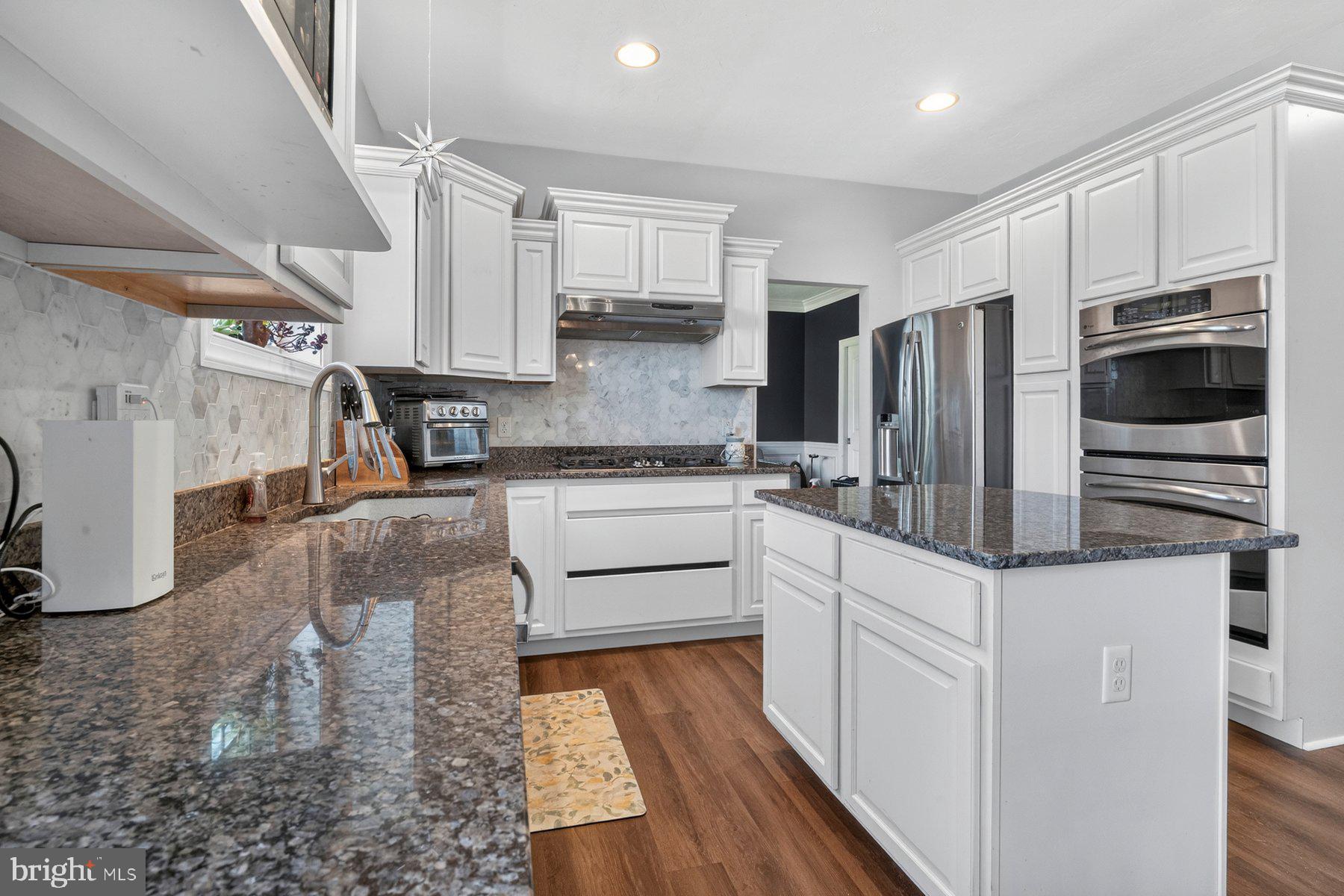 1055 Beck Mill Road Hanover, PA 17331 - Photo 10 of 34
