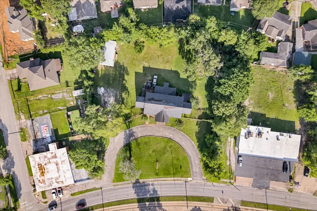 $2,100,000 | 5151 Martin Luther King Boulevard, Houston, TX 77021