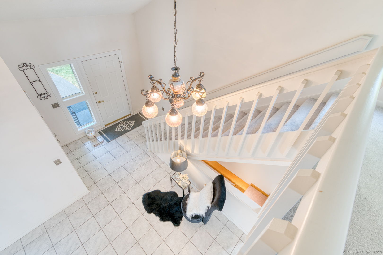 592 Mountain Road, Unit A West Hartford, CT 06117 - Photo 21 of 40 a view of living room with furniture and a rug
