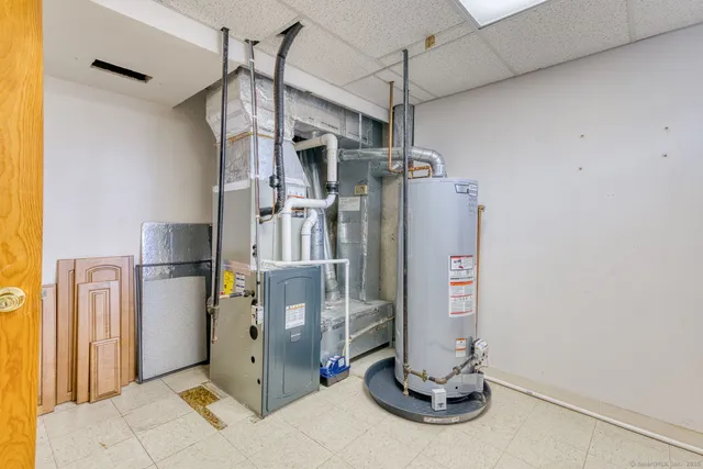 a view of a storage & utility room