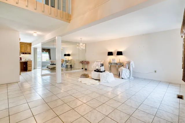 a view of a livingroom with furniture