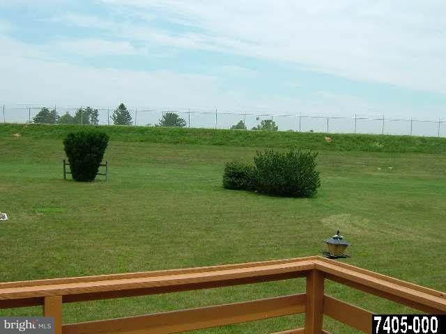 1027 Friar Run Hanover, PA 17331 - Photo 6 of 8 Gallery Image 6