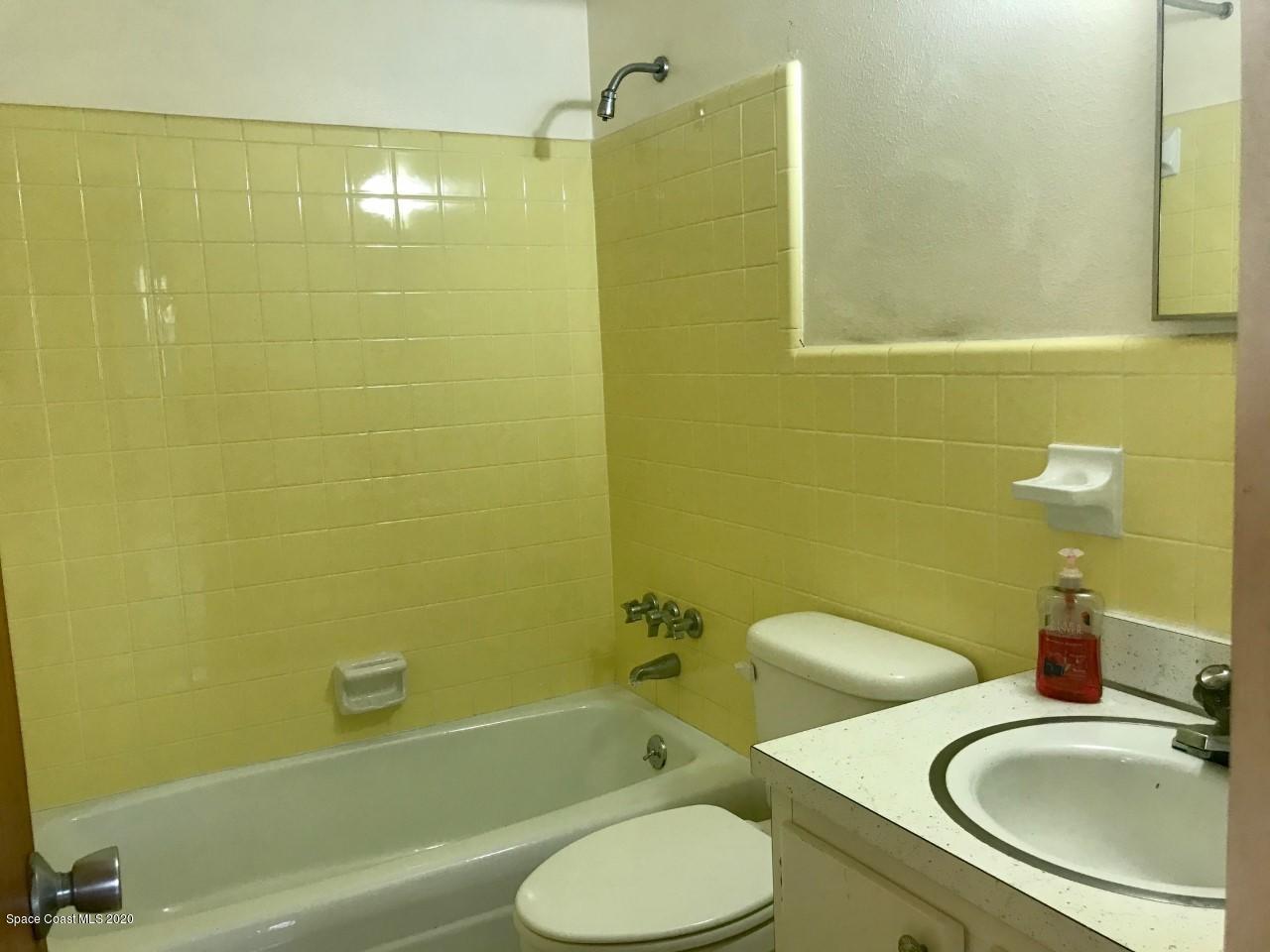 19 Valencia Road Rockledge, FL 32955 - Photo 14 of 28 thumbnail_IMG_1774