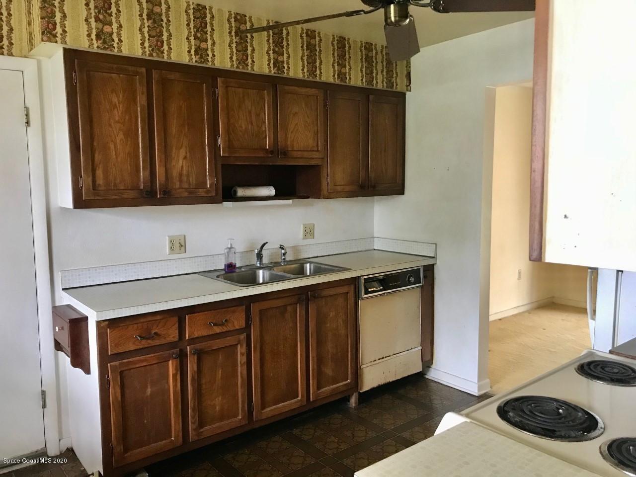 19 Valencia Road Rockledge, FL 32955 - Photo 6 of 28 thumbnail_IMG_1789