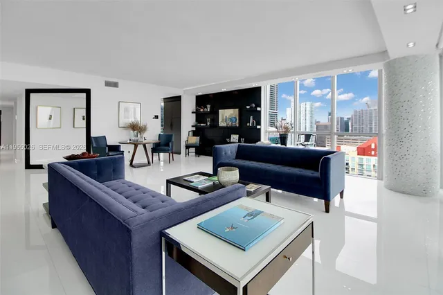 $3,699,000 | 1331 Brickell Bay Drive, Unit 4201, Miami, FL 33131