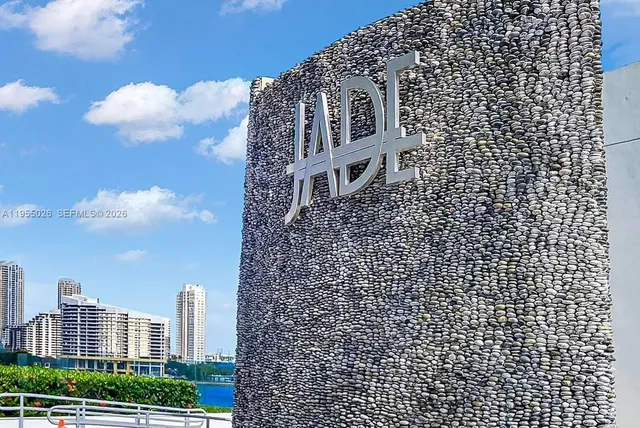 $3,699,000 | 1331 Brickell Bay Drive, Unit 4201, Miami, FL 33131