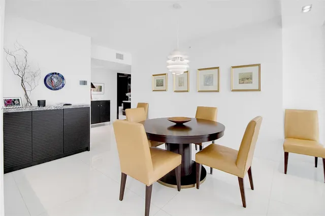 $3,699,000 | 1331 Brickell Bay Drive, Unit 4201, Miami, FL 33131