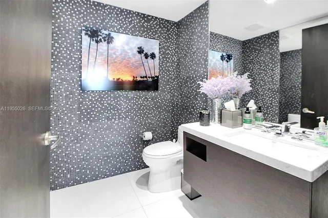 $3,699,000 | 1331 Brickell Bay Drive, Unit 4201, Miami, FL 33131