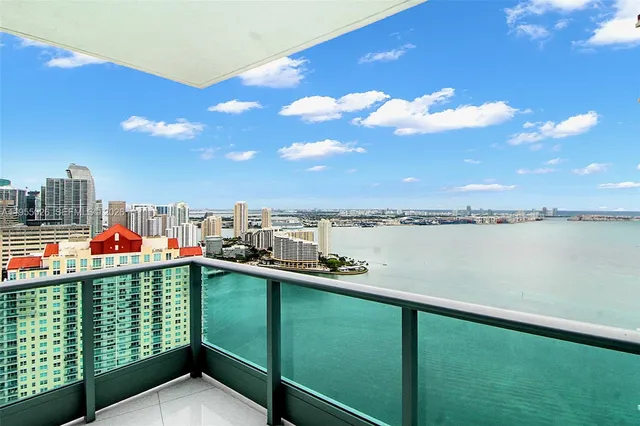 $3,699,000 | 1331 Brickell Bay Drive, Unit 4201, Miami, FL 33131
