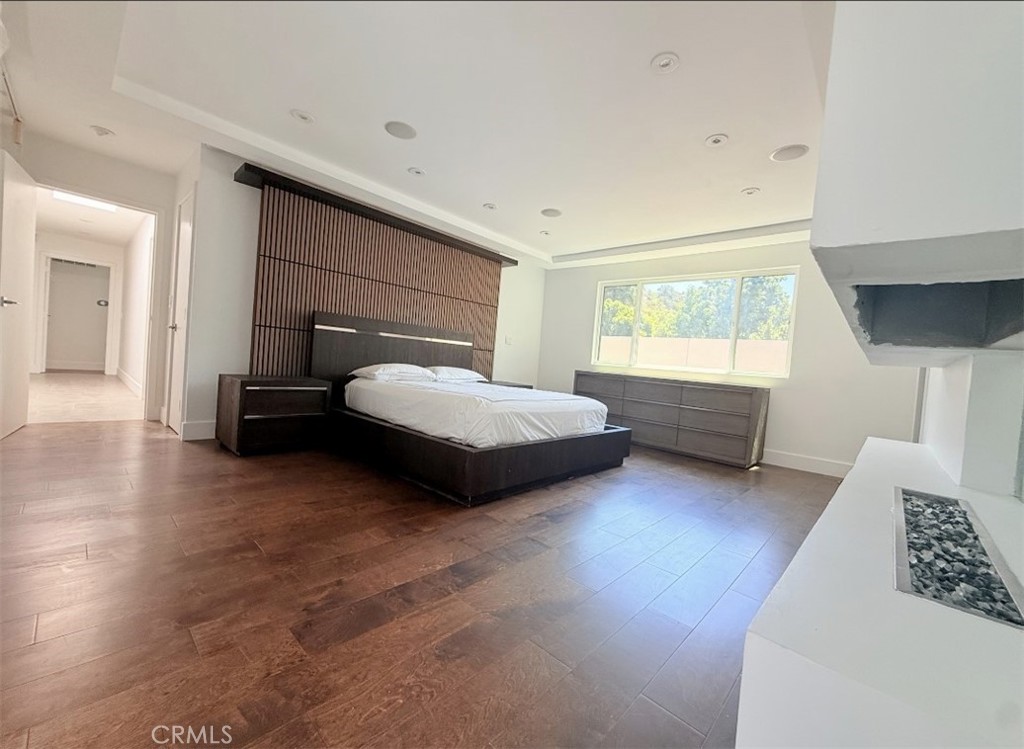1801 Roscomare Road Los Angeles, CA 90077 - Photo 17 of 38