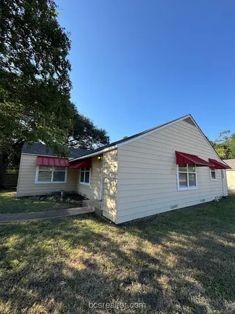 a backyard of a house