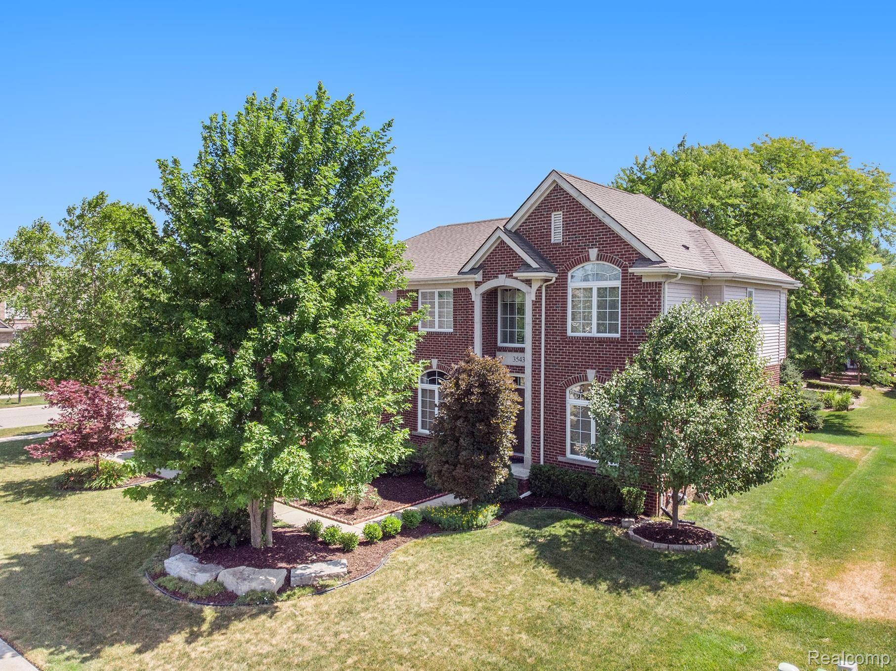3543 Connors Drive Rochester, MI 48307 - Photo 35 of 48 DJI_0379.jpg