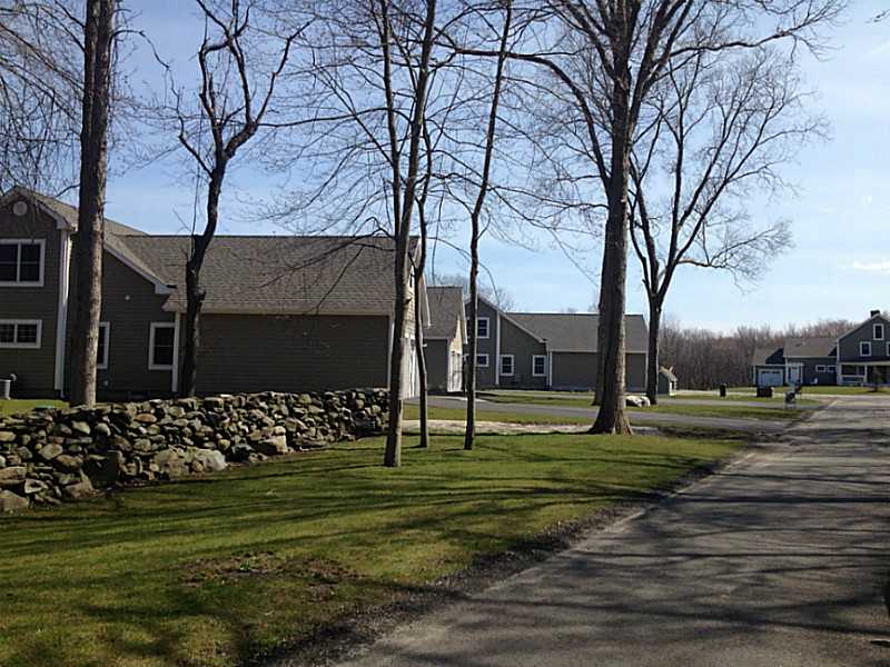 40 Hamilton Farm Road, Unit B2 North Kingstown, RI 02852 - Photo 1 of 1 Exterior Front.