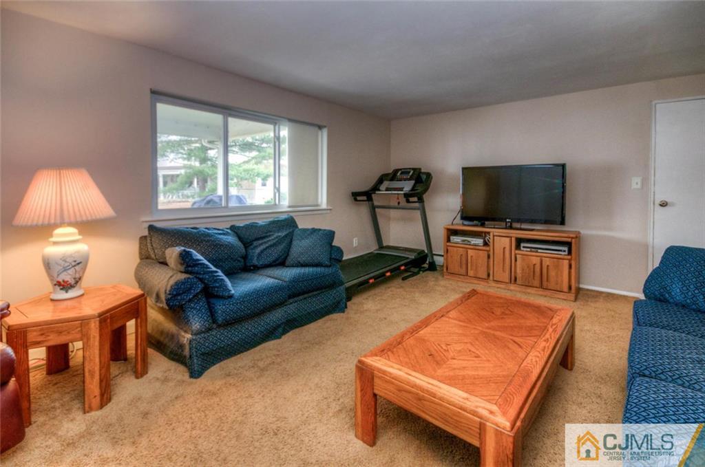 1318 Seneca Road North Brunswick, NJ 08902 - Photo 16 of 24 Gallery Image 16