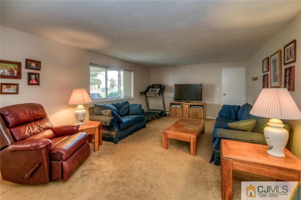 1318 Seneca Road North Brunswick, NJ 08902 - Photo 18 of 24 Gallery Image 18