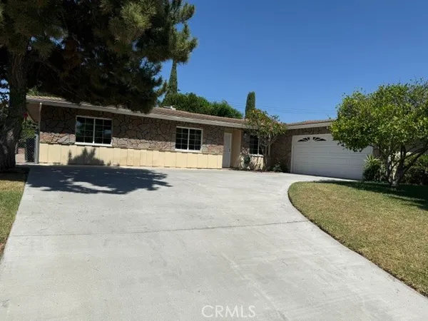 $589,999 | 1560 N Vista, Rialto, CA 92376