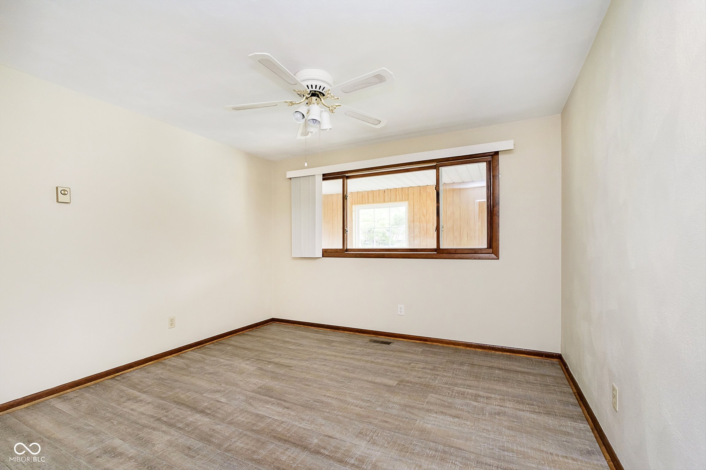 2334 Riviera Drive Anderson, IN 46012 - Photo 16 of 59 Gallery Image 16