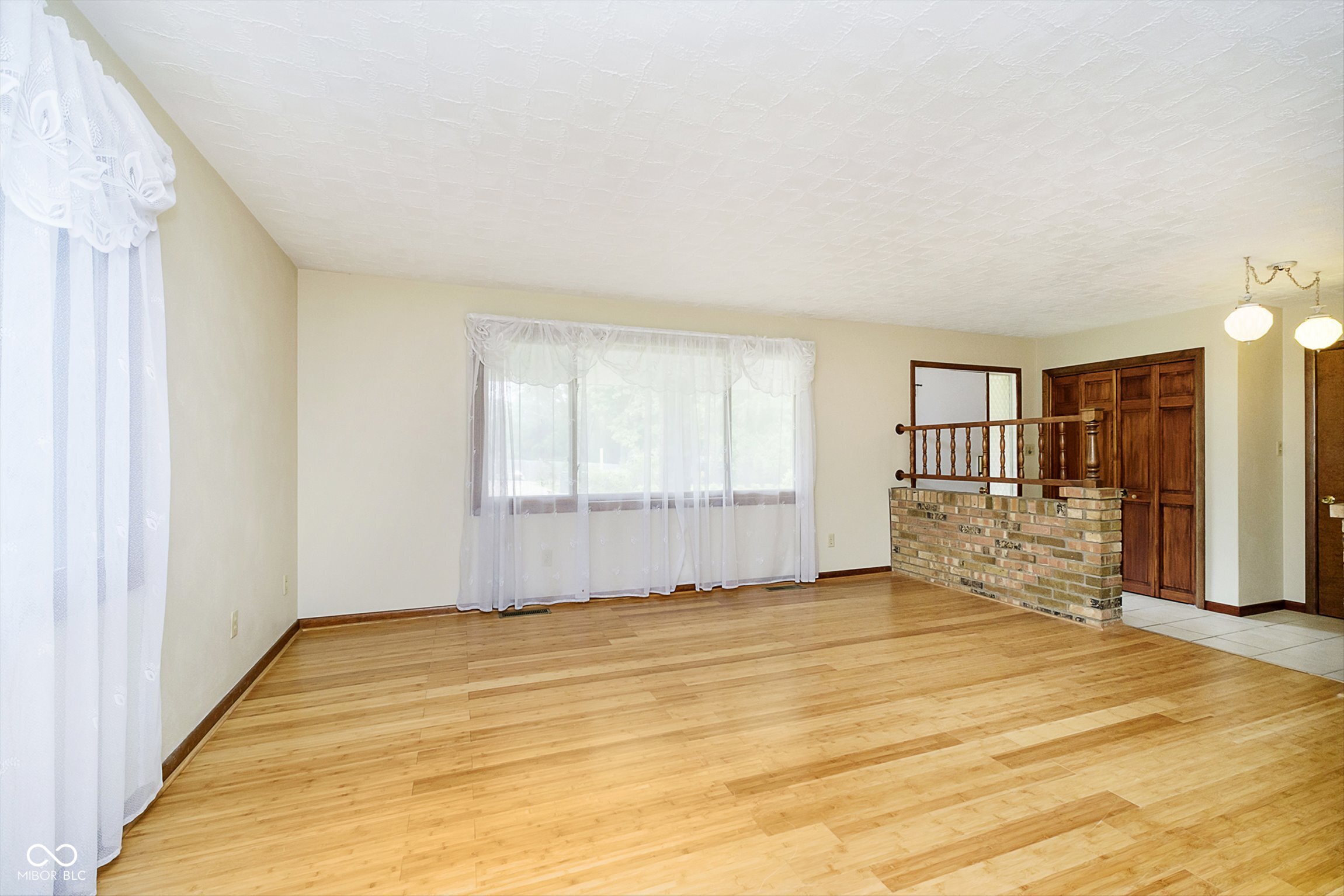 2334 Riviera Drive Anderson, IN 46012 - Photo 7 of 59 Gallery Image 7