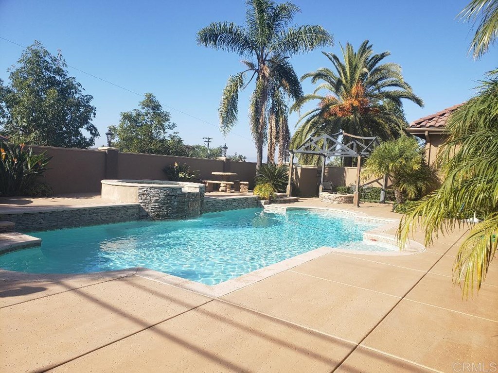 1003 Via Marco Vista, CA 92084 - Photo 31 of 33