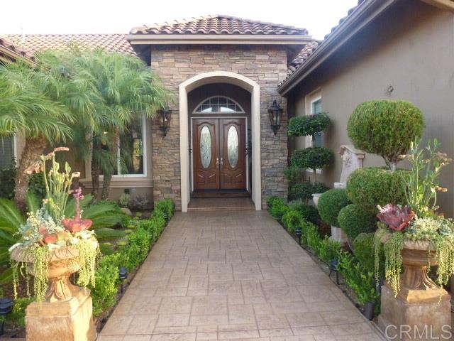 1003 Via Marco Vista, CA 92084 - Photo 5 of 33