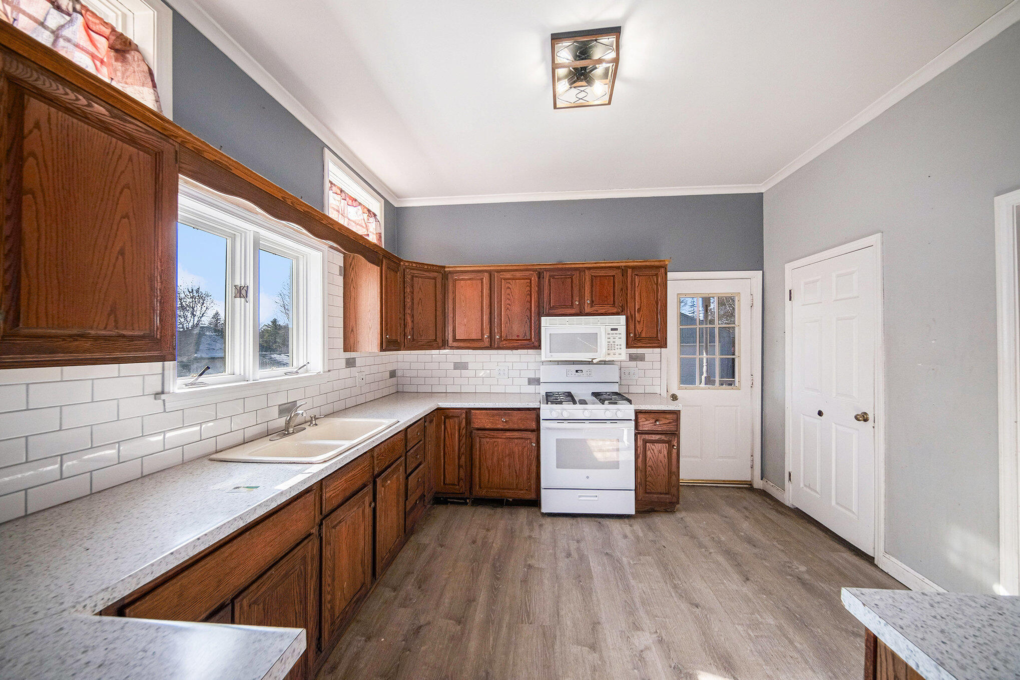 108 Lynn Street Reading, MI 49274 - Photo 12 of 27 Kitchen