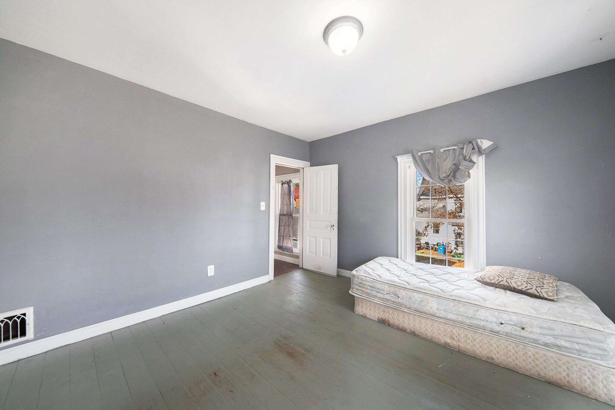 108 Lynn Street Reading, MI 49274 - Photo 24 of 27 Bedroom 3