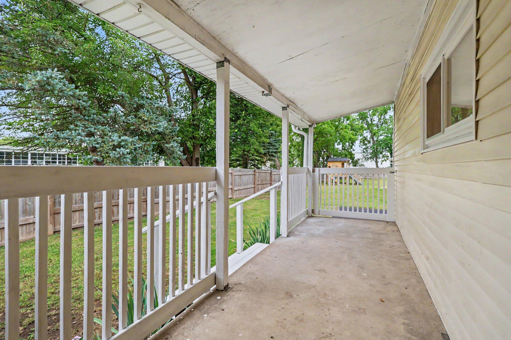 817 West Hanover Street Marshall, MI 49068 - Photo 23 of 27 IMG_4243