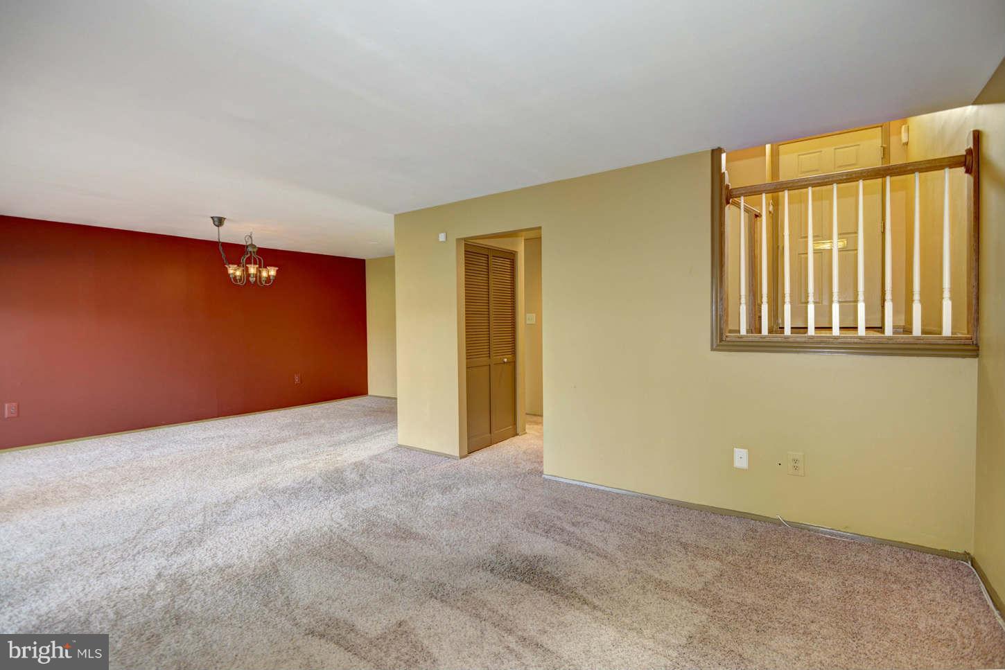 18809 Walkers Choice Road Gaithersburg, MD 20886 - Photo 2 of 25 Dining Room