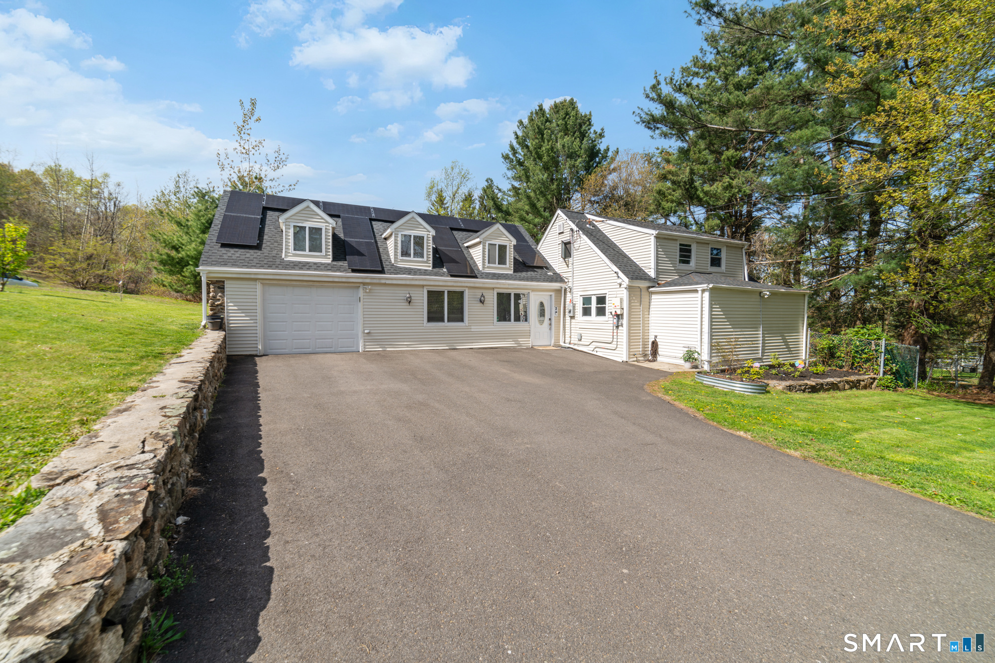 2 Apple Hill Road Wolcott, CT 06716 - Photo 2 of 37