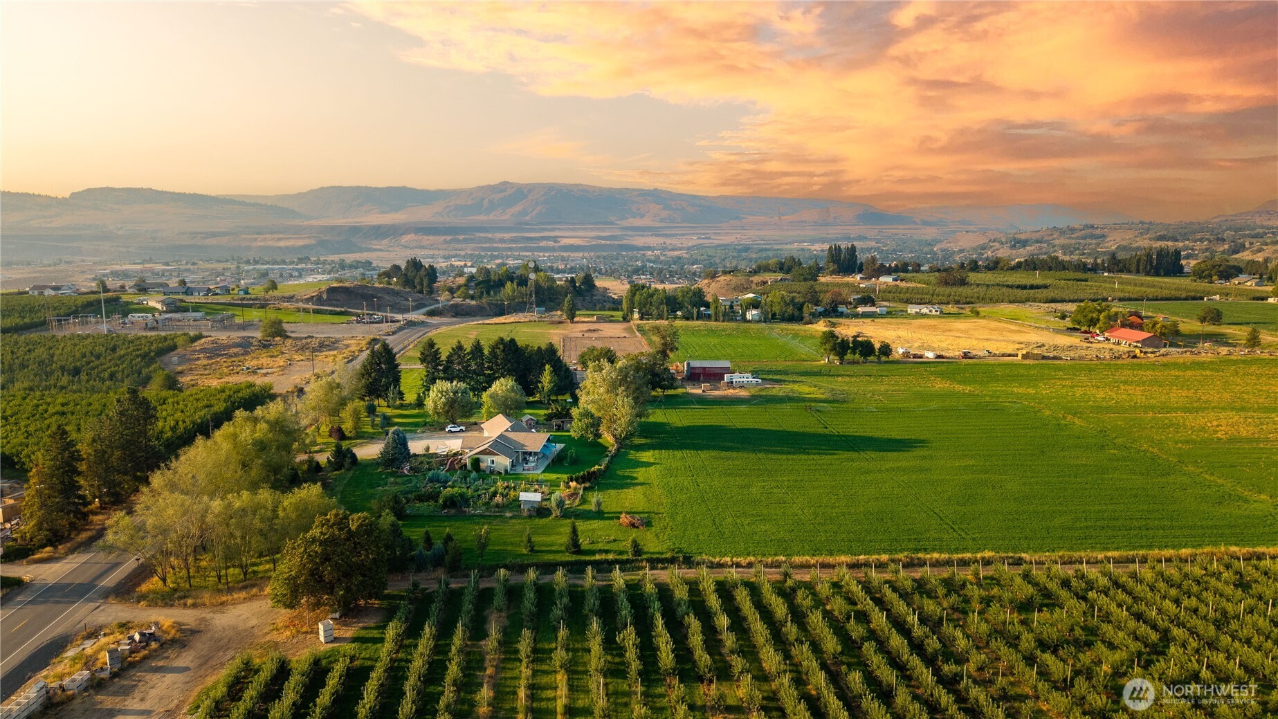 129 Robinson Canyon Road Omak, WA 98841 - Photo 40 of 40 a view of a city