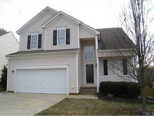 2 story home with 4 bedrooms & 2.5 baths! Swimming Pool & Golf Course Community!