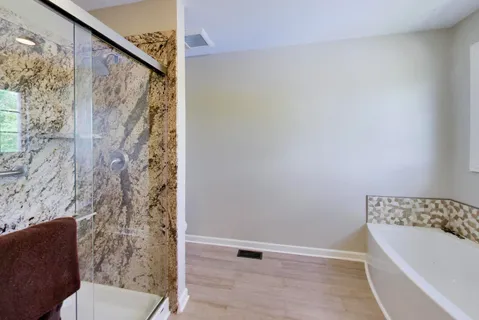 $489,000 | 2446 Lawson Boulevard, Gurnee, IL 60031