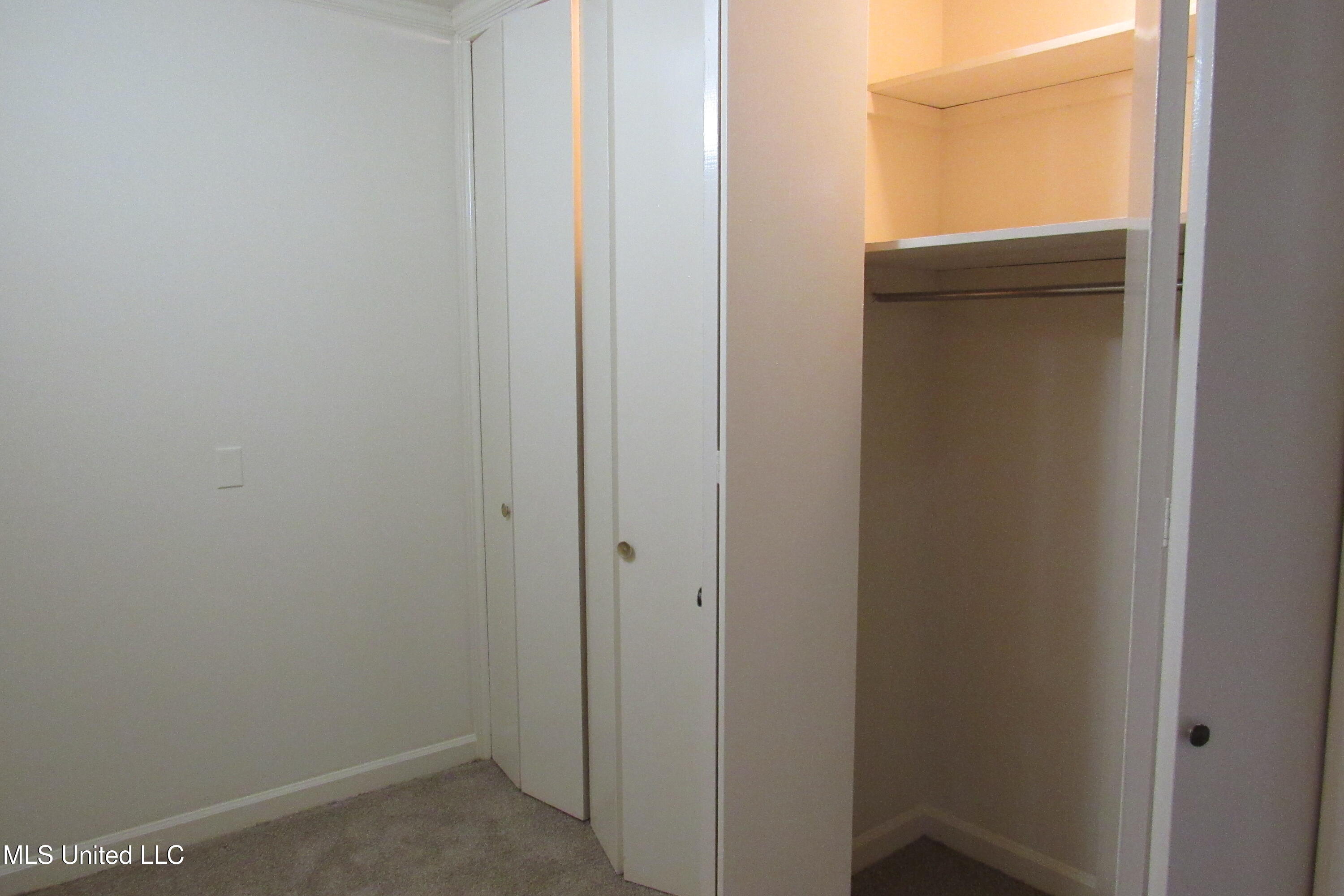 910 Pinehurst Street, Unit A3 Jackson, MS 39202 - Photo 12 of 20 11640782-DD3F-4BE1-8C7C-0FF0E4A3680F