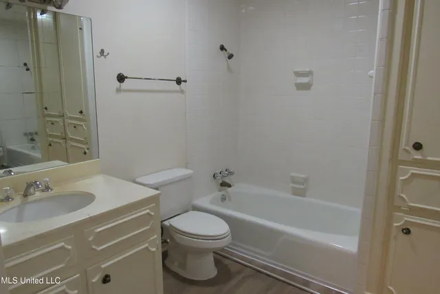 $1,375 | 910 Pinehurst Street, Unit A3, Jackson, MS 39202