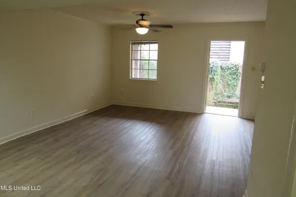 $1,375 | 910 Pinehurst Street, Unit A3, Jackson, MS 39202
