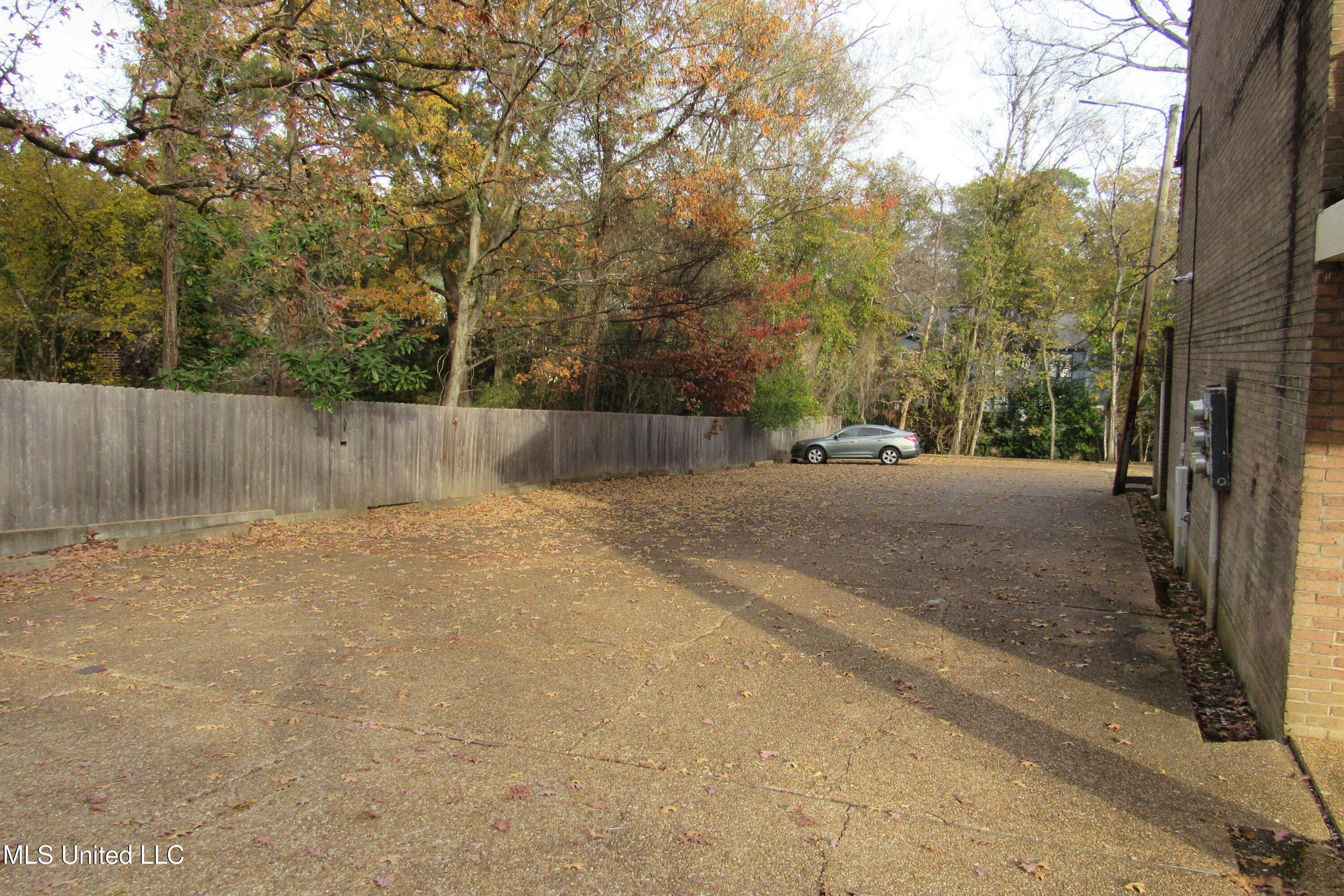 910 Pinehurst Street, Unit A3 Jackson, MS 39202 - Photo 7 of 20 00AB421F-348C-49E9-86E2-0CE42E9B1995