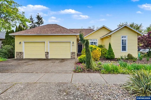 $509,900 | 860 North 2nd Street, Silverton, OR 97381