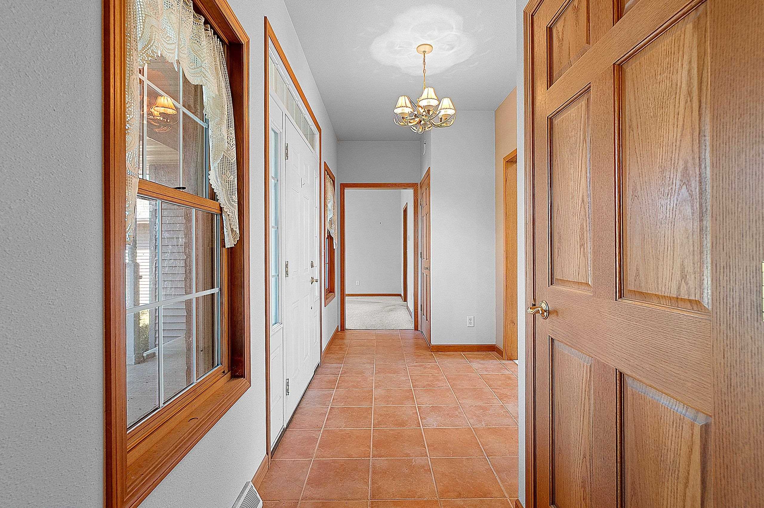 N2346 Rolling Ridge Court Waupaca, WI 54981 - Photo 7 of 90 Gallery Image 7