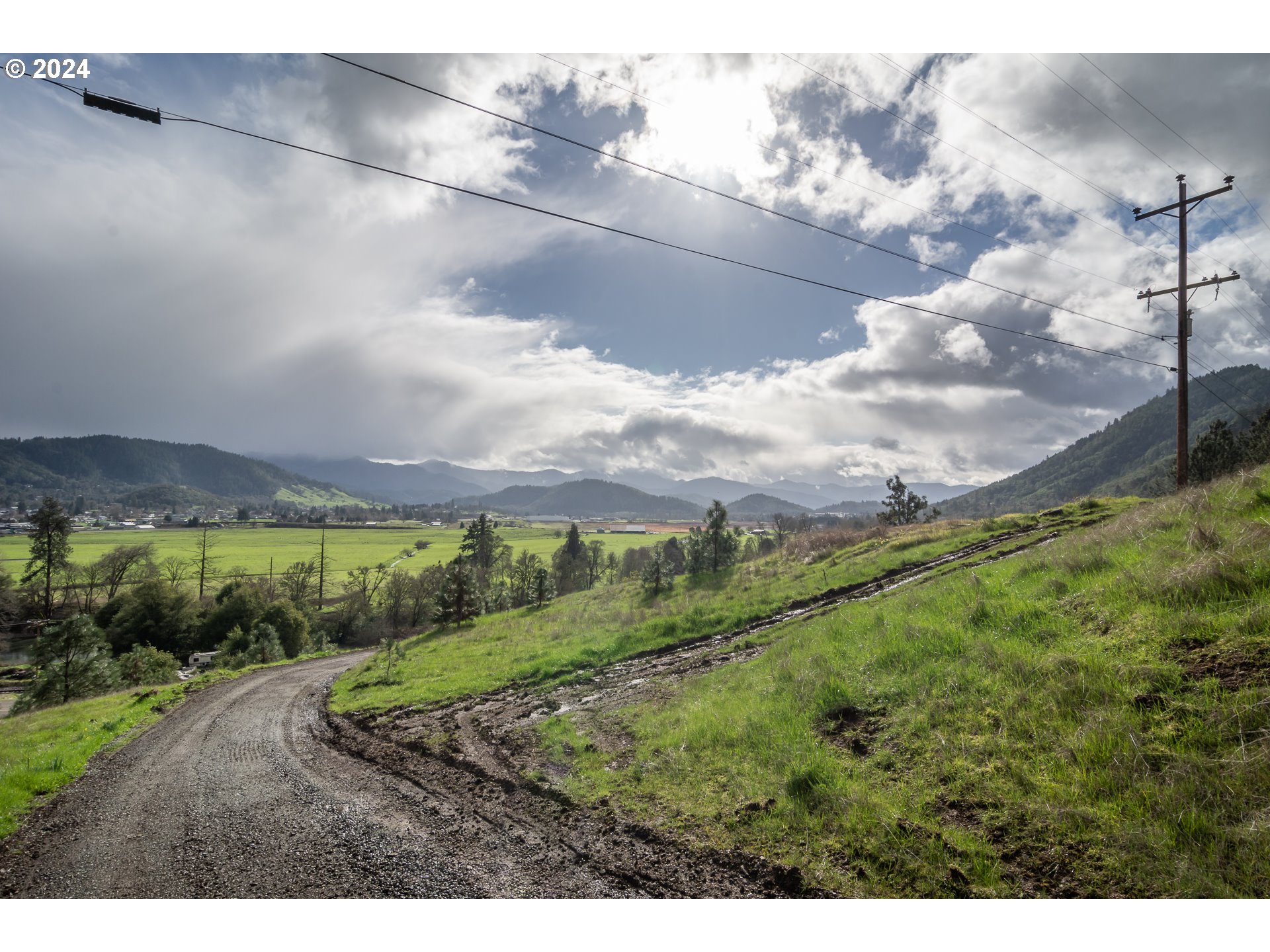 1955 Weaver Road Myrtle Creek, OR 97457 - Photo 26 of 31