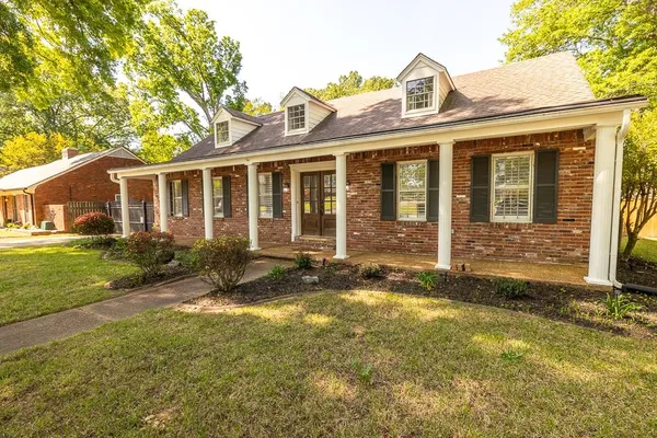 $450,000 | 1539 Brookside Drive, Germantown, TN 38138
