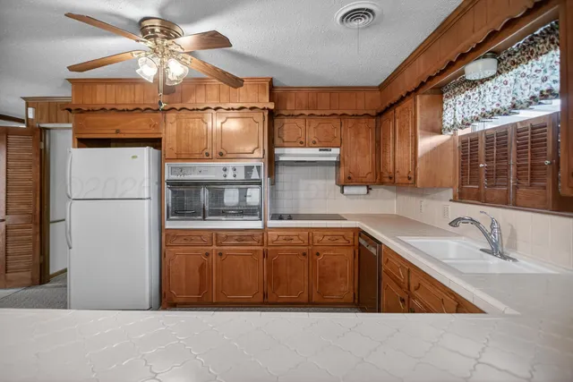 $230,000 | 1209 Northwestern Street, Perryton, TX 79070