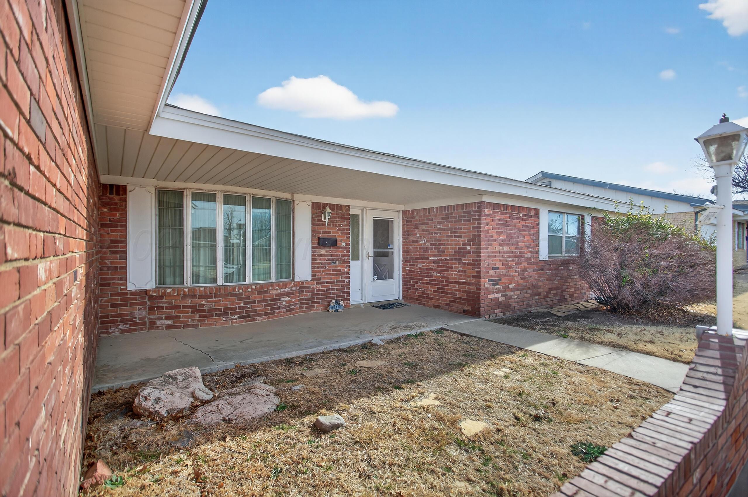 1209 Northwestern Street Perryton, TX 79070 - Photo 4 of 54 KCP_0182