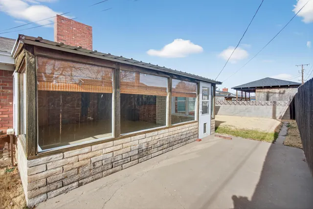 $230,000 | 1209 Northwestern Street, Perryton, TX 79070