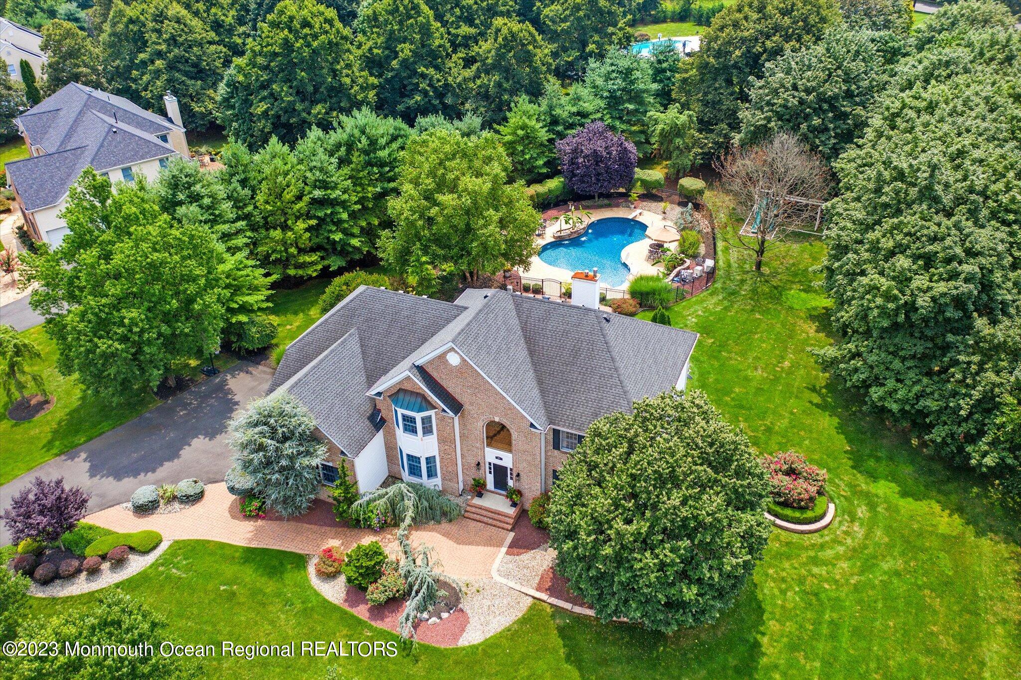 27 Millennium Drive Columbus, NJ 08022 - Photo 3 of 82 03-27_Millennium_Drive-3