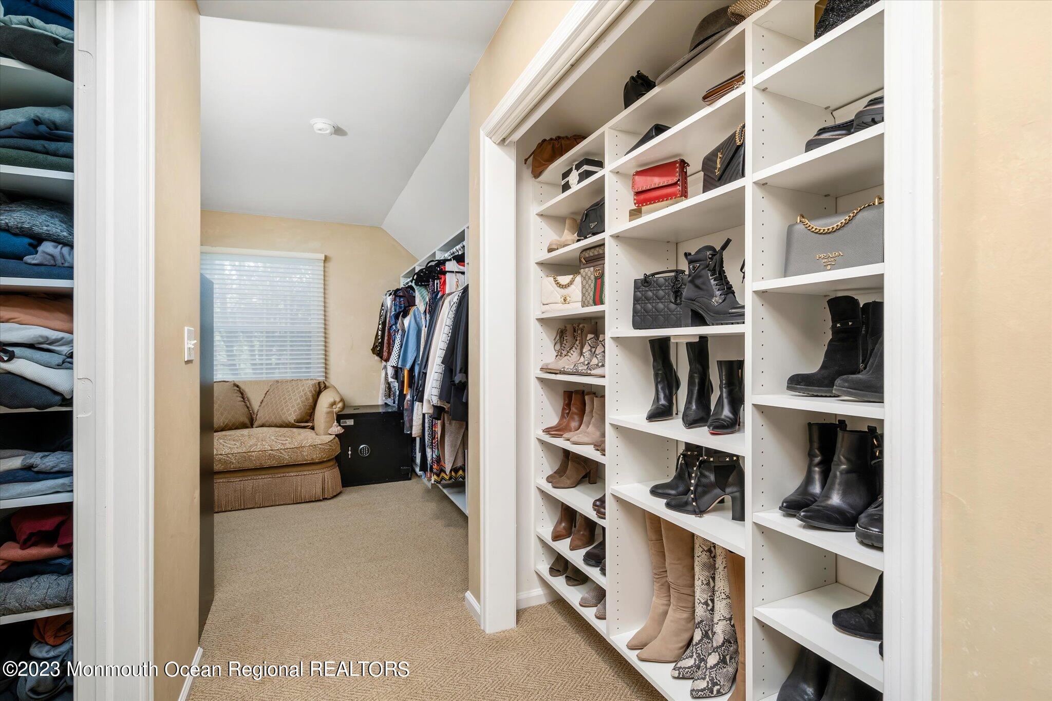 27 Millennium Drive Columbus, NJ 08022 - Photo 44 of 82 44-27_Millennium_Drive-44