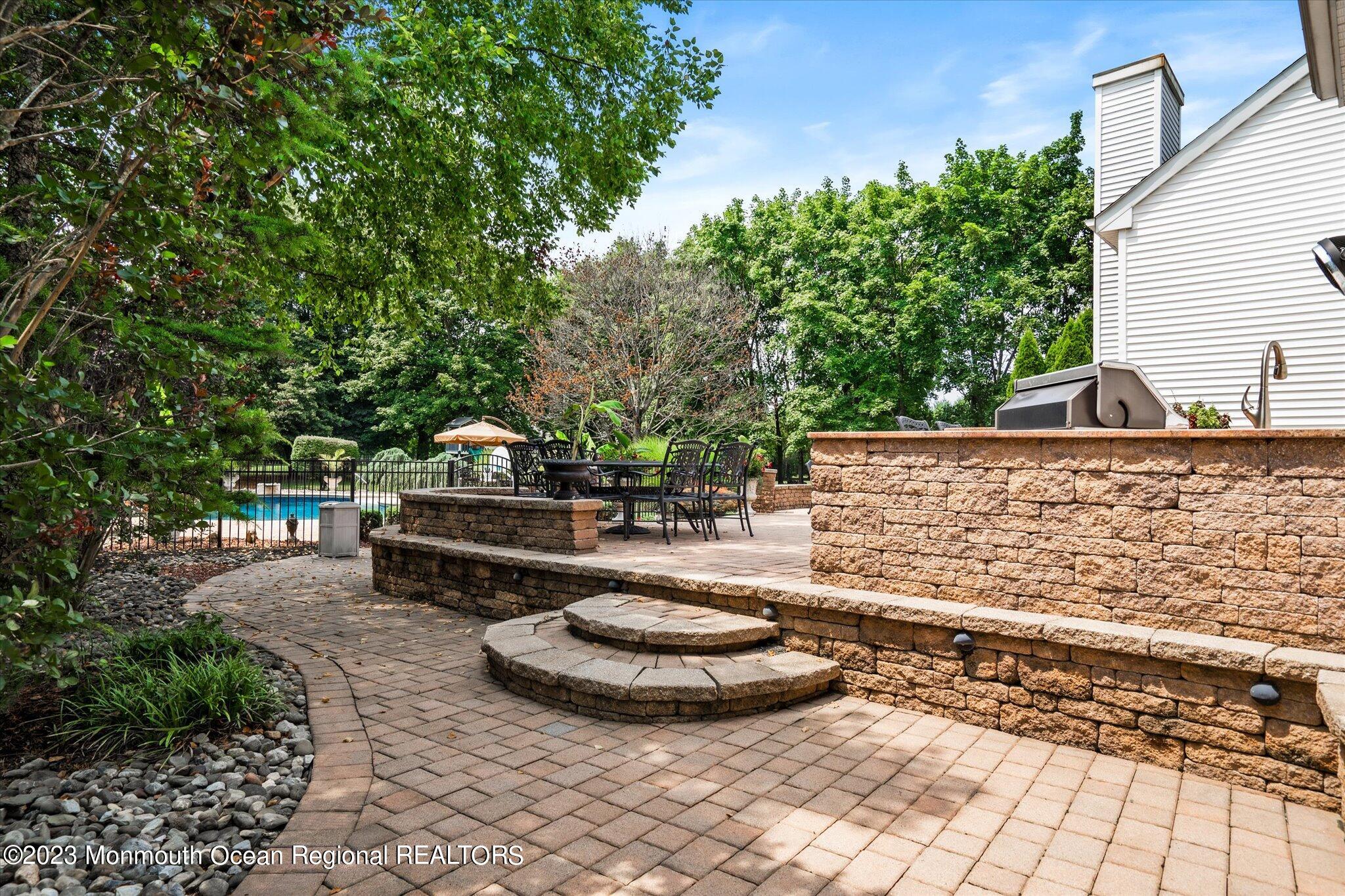 27 Millennium Drive Columbus, NJ 08022 - Photo 67 of 82 67-27_Millennium_Drive-67